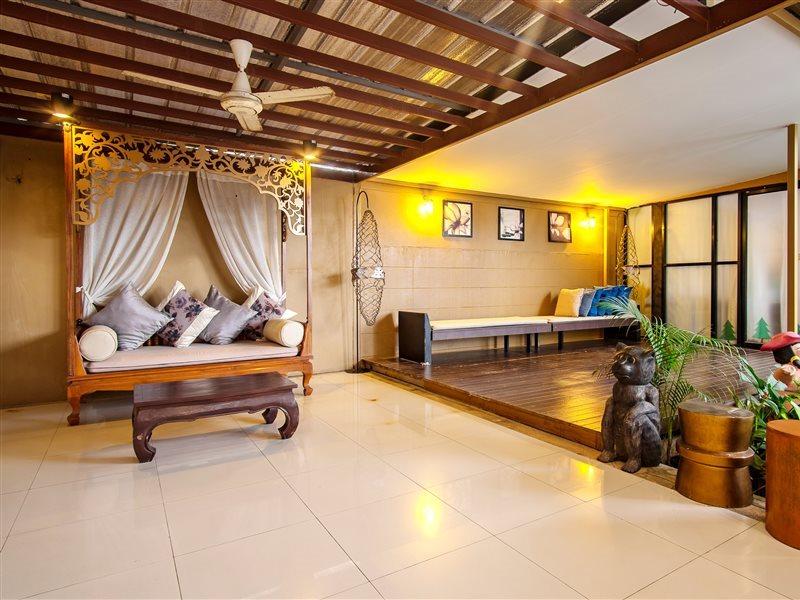 Naiyang Beach Hotel Sha Plus Phuket Esterno foto
