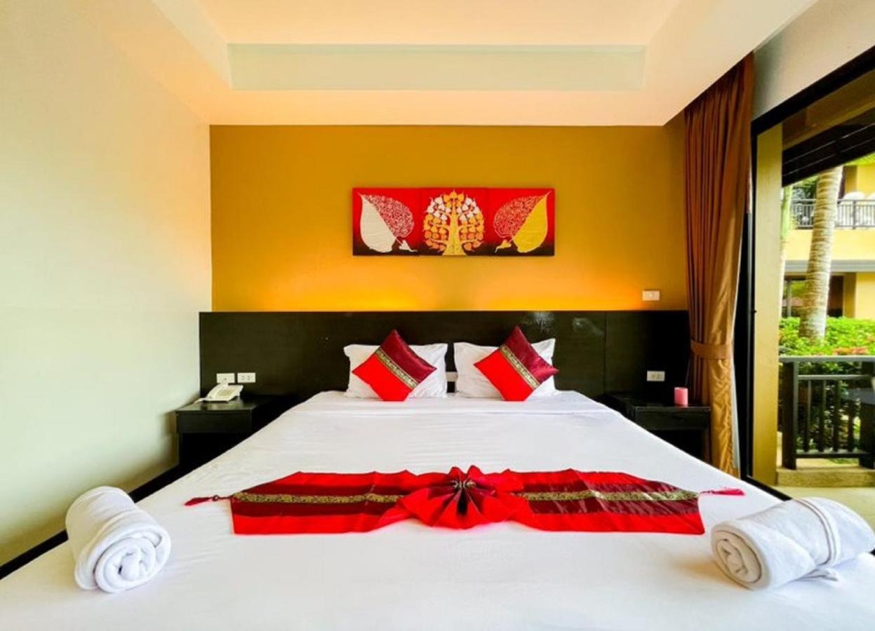 Naiyang Beach Hotel Sha Plus Phuket Esterno foto