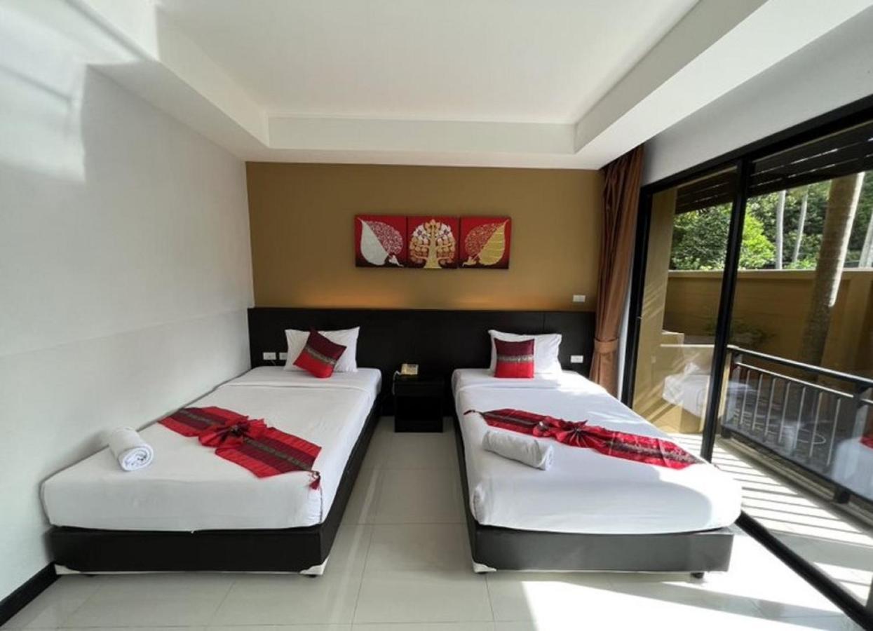 Naiyang Beach Hotel Sha Plus Phuket Esterno foto