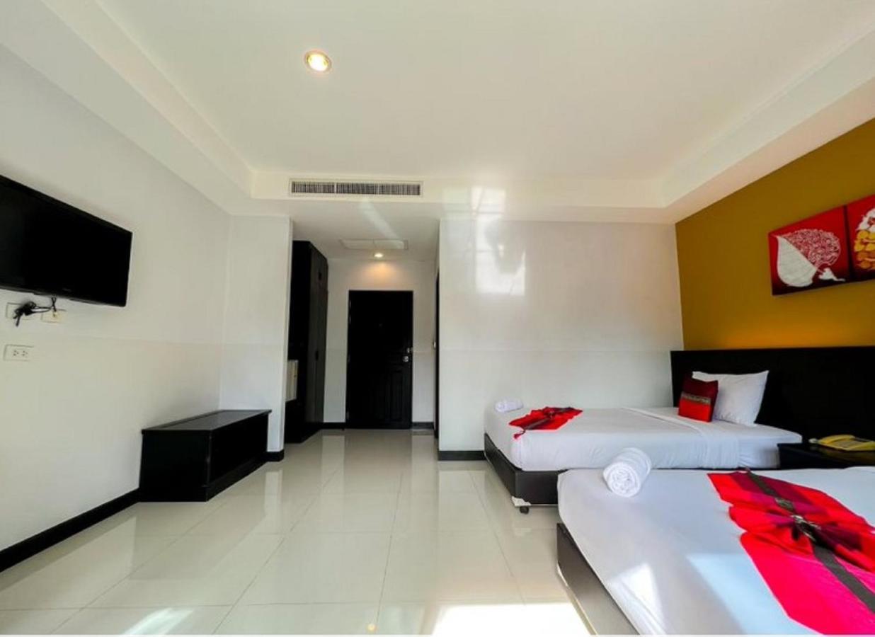 Naiyang Beach Hotel Sha Plus Phuket Esterno foto