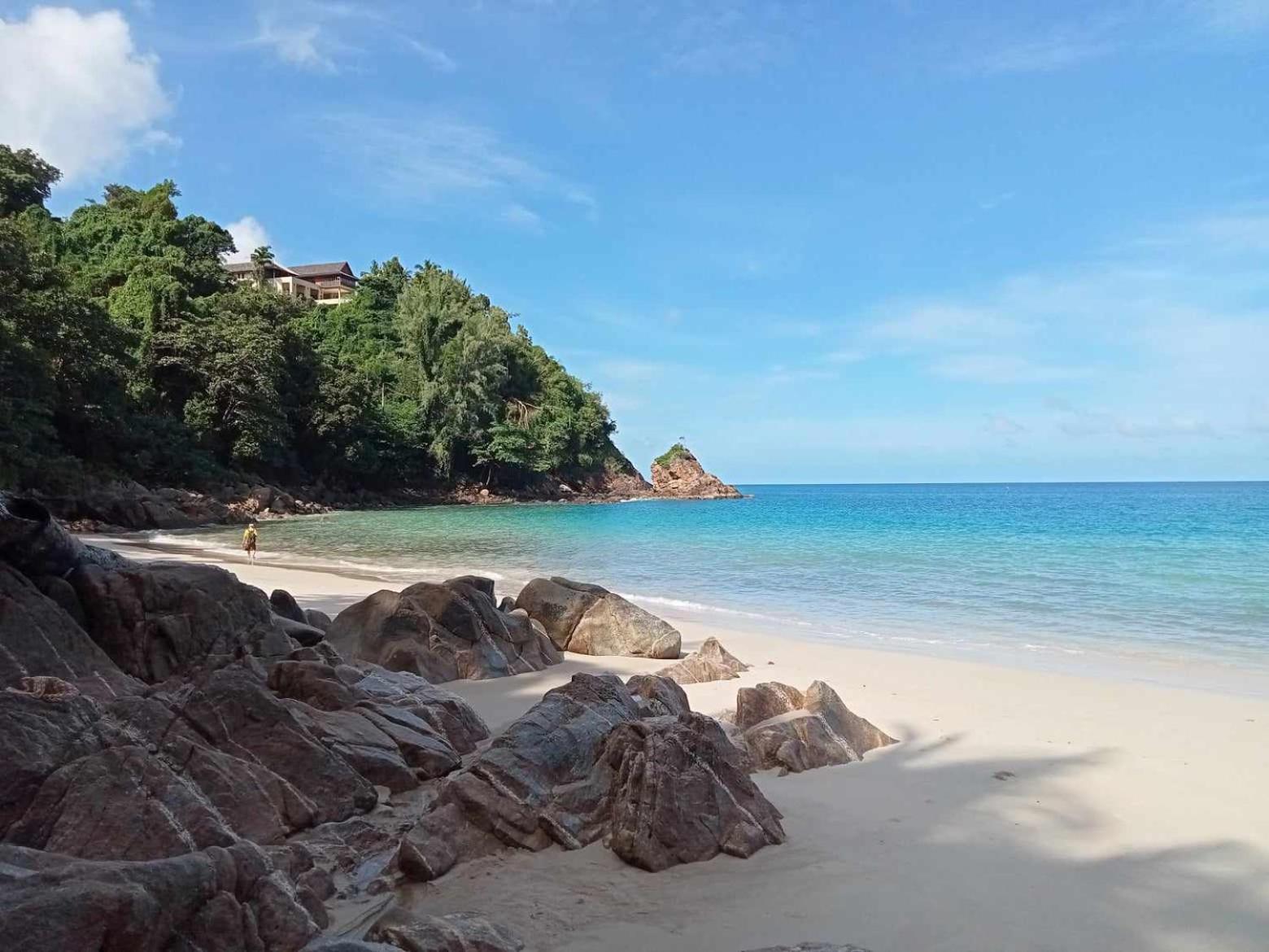 Naiyang Beach Hotel Sha Plus Phuket Esterno foto