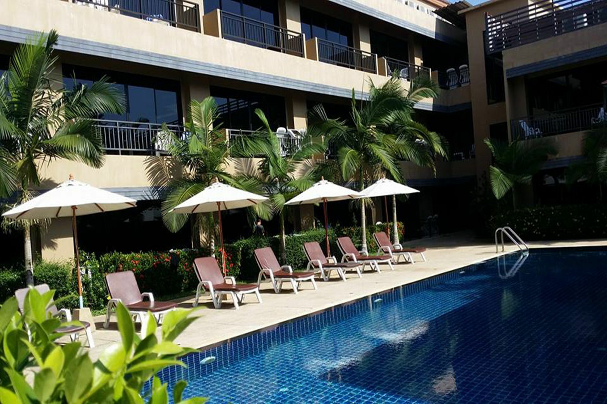 Naiyang Beach Hotel Sha Plus Phuket Esterno foto